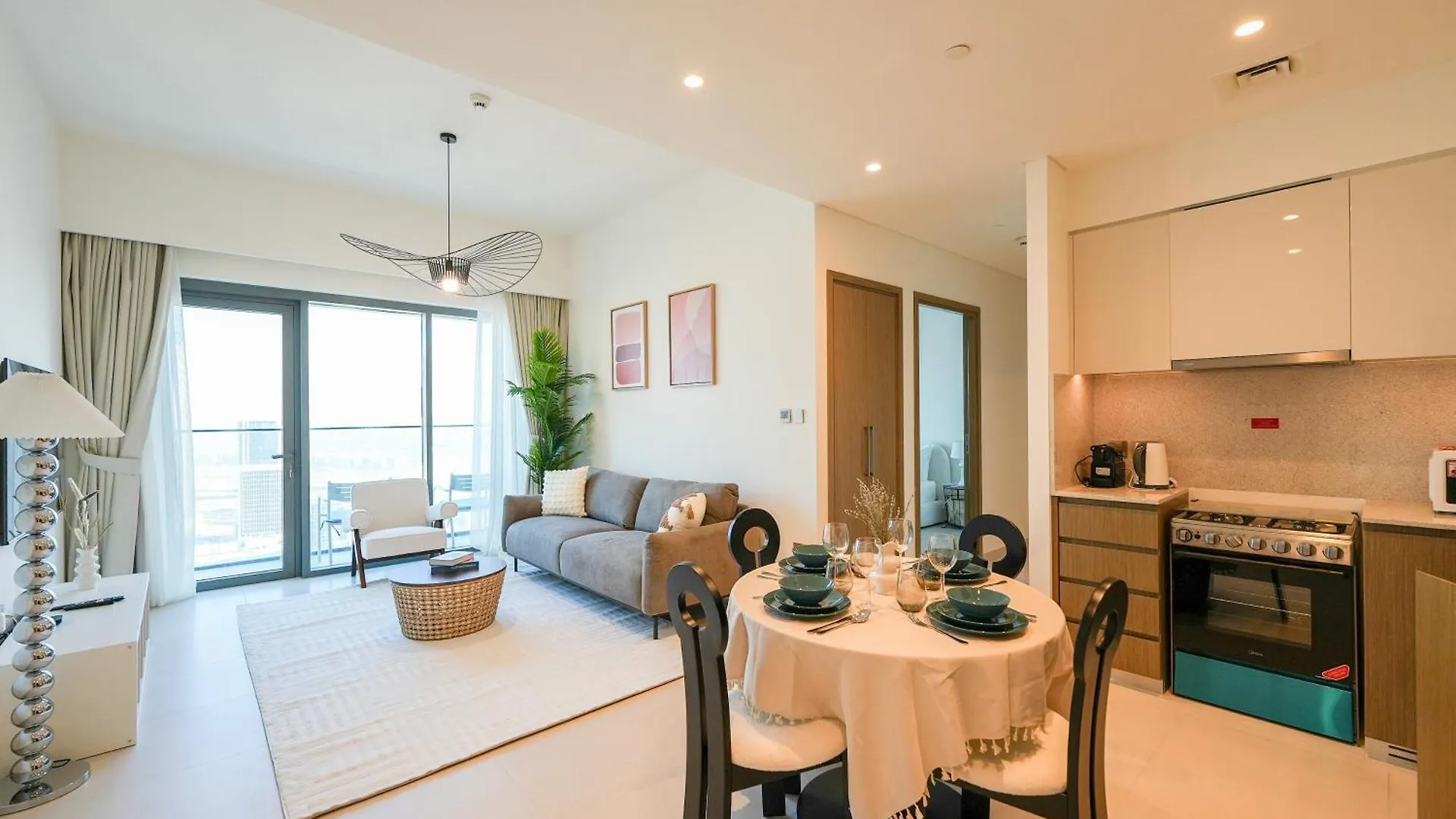 Stunning 2Br Apt Burj Royale 10 Mins Walk To Dubai Mall Apartment