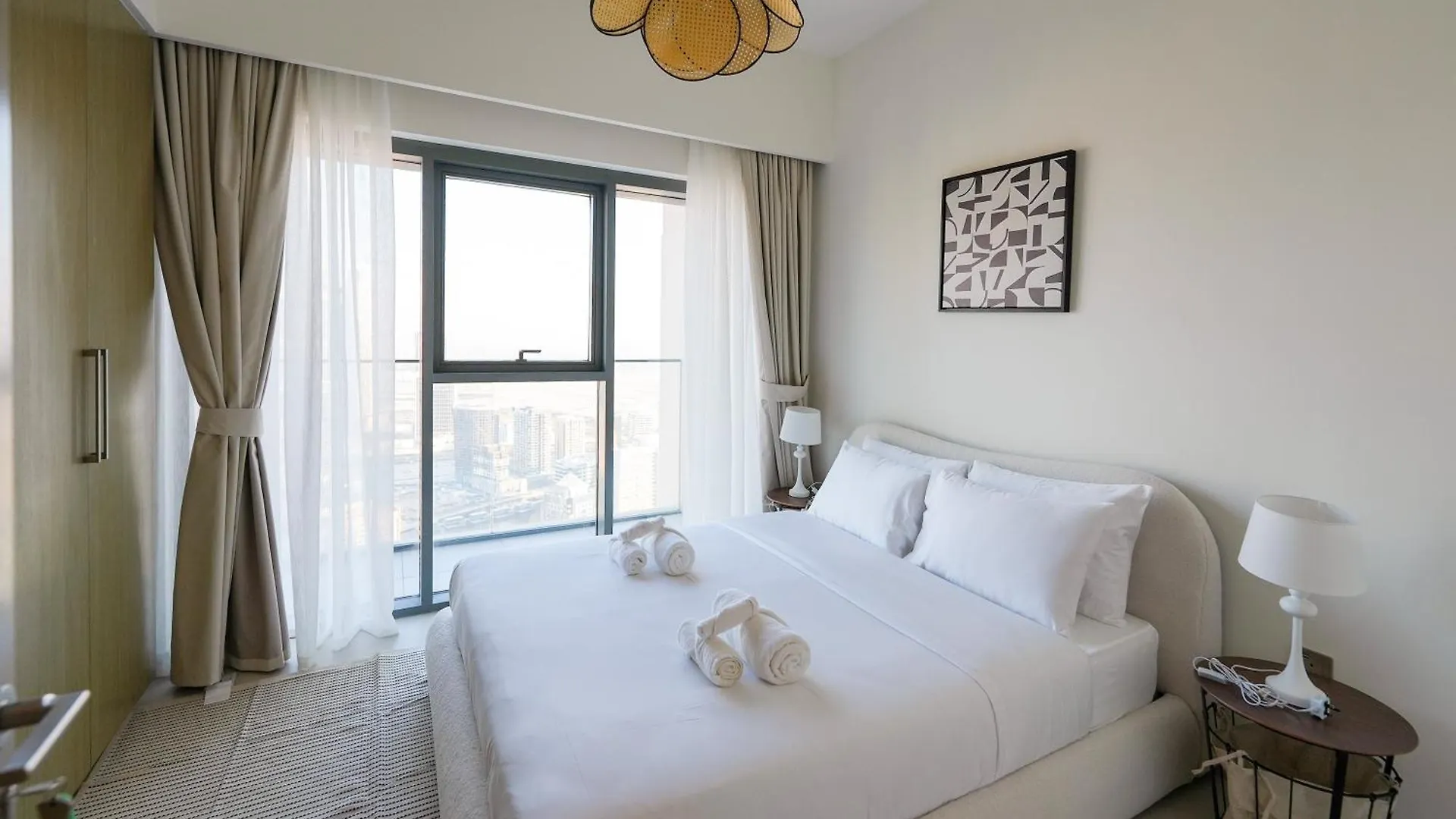 Stunning 2Br Apt Burj Royale 10 Mins Walk To Dubai Mall Apartment