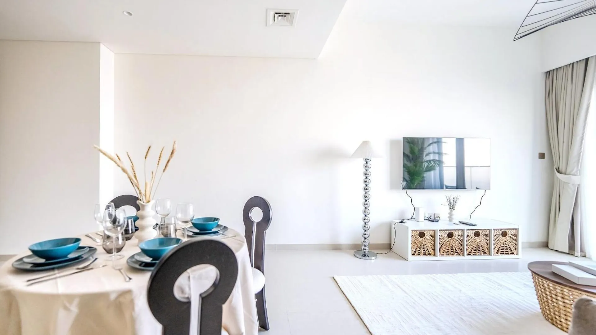 Stunning 2Br Apt Burj Royale 10 Mins Walk To Dubai Mall